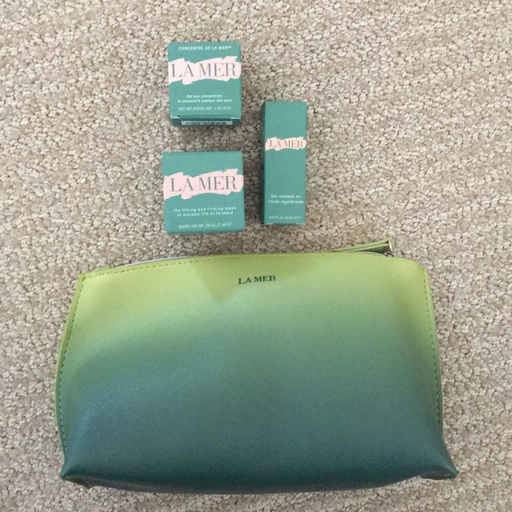 La Mer Gift set with cosmetic bag, brand new